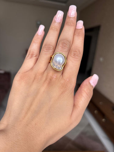 Mother Pearl Golden Ring